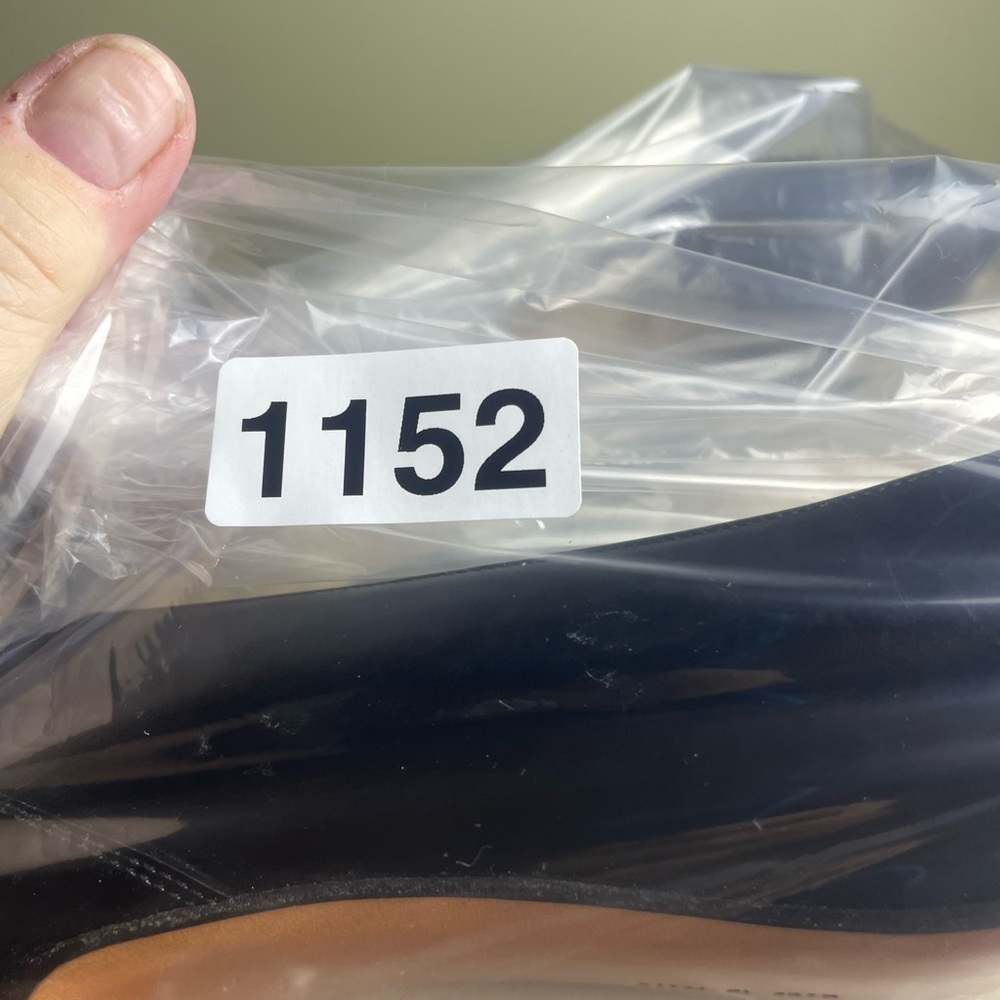 Vintage Salvatore Ferragamo Genuine Black leather heels Size 9 AAAA - Picture 15 of 16